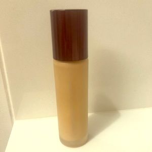 Becca Aqua Luminous Perfecting Foundation